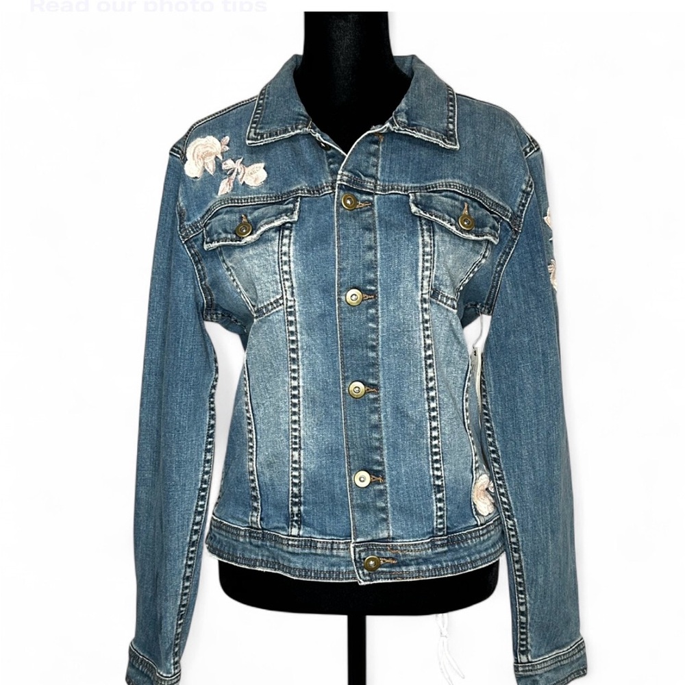 STANDARD GRACE Blue Floral Embroidered Denim Jacket M,Button Up With Pockets NWT